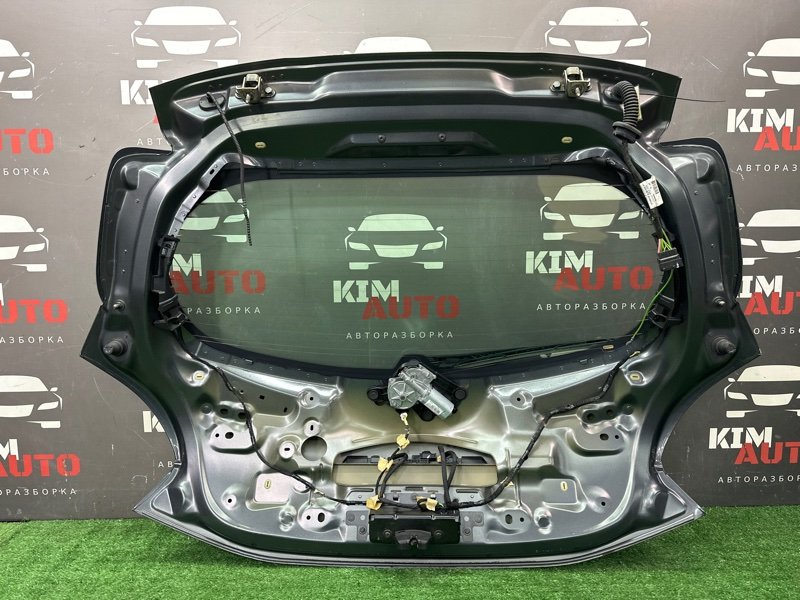 Крышка багажника Peugeot 208
