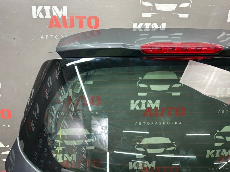 Крышка багажника Peugeot 208