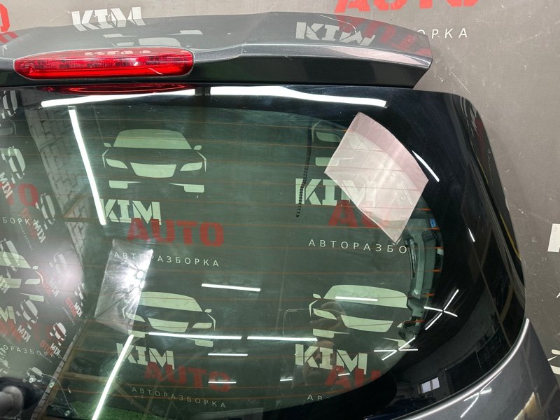 Крышка багажника Peugeot 208