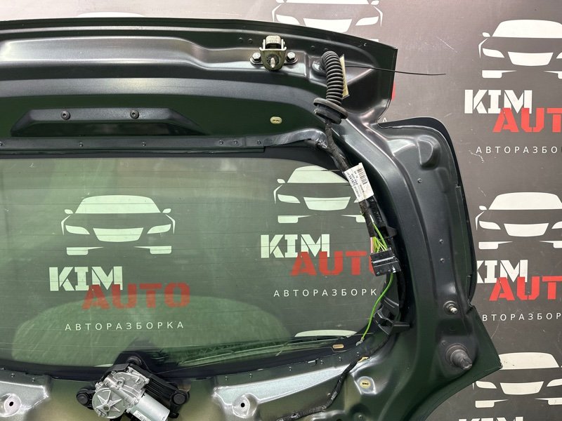 Крышка багажника Peugeot 208