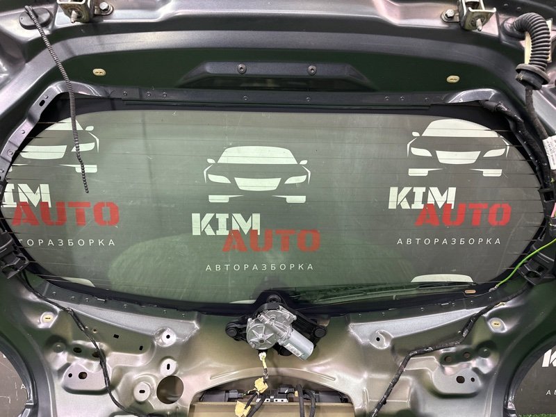 Крышка багажника Peugeot 208