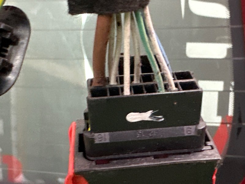 Крышка багажника Citroen C 3 Picasso