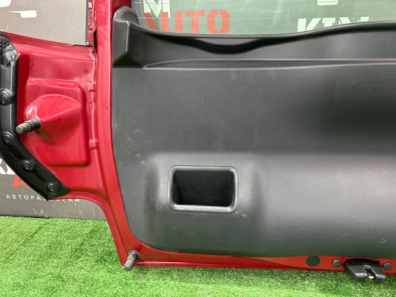 Крышка багажника Citroen C 3 Picasso