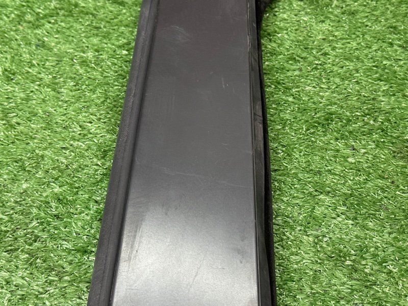 Уплотнитель стекла направляющий Opel Astra J