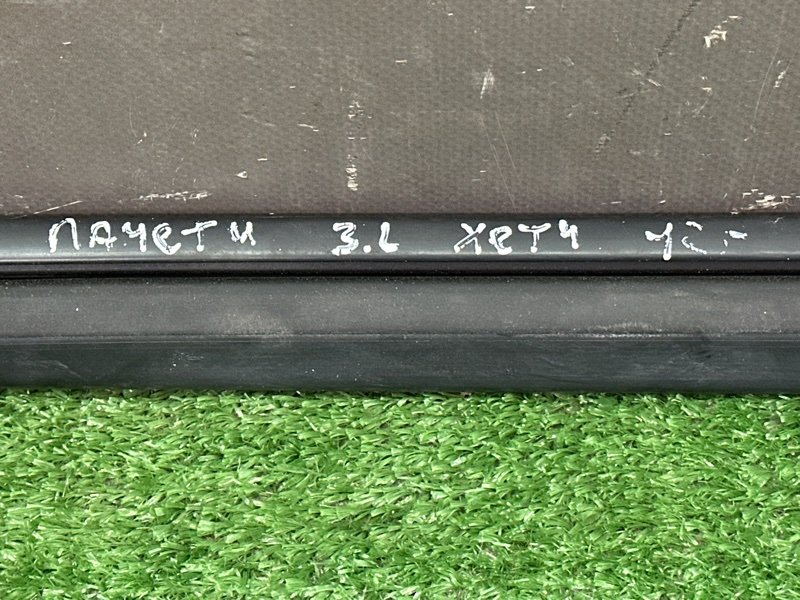 Уплотнитель стекла направляющий Chevrolet Lacetti J200