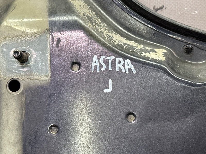 Капот Opel Astra J