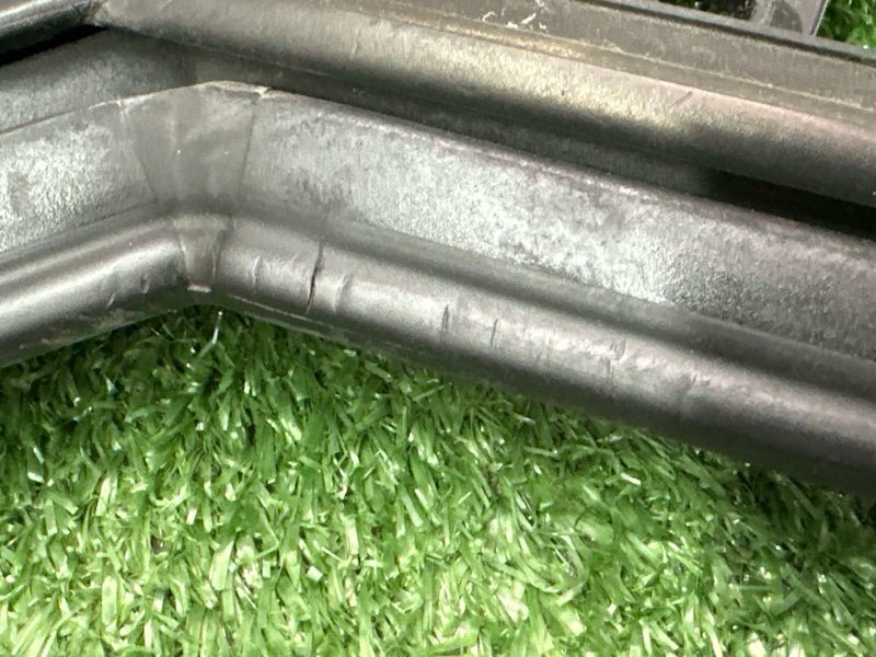 Уплотнитель стекла направляющий Citroen C 4