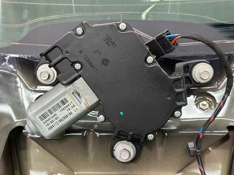 Крышка багажника opel Astra J