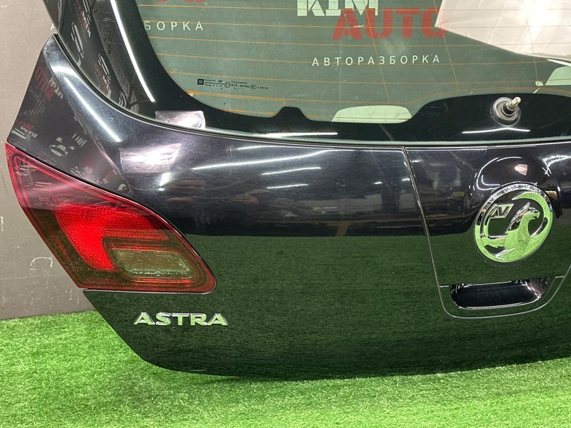 Крышка багажника Opel Astra J