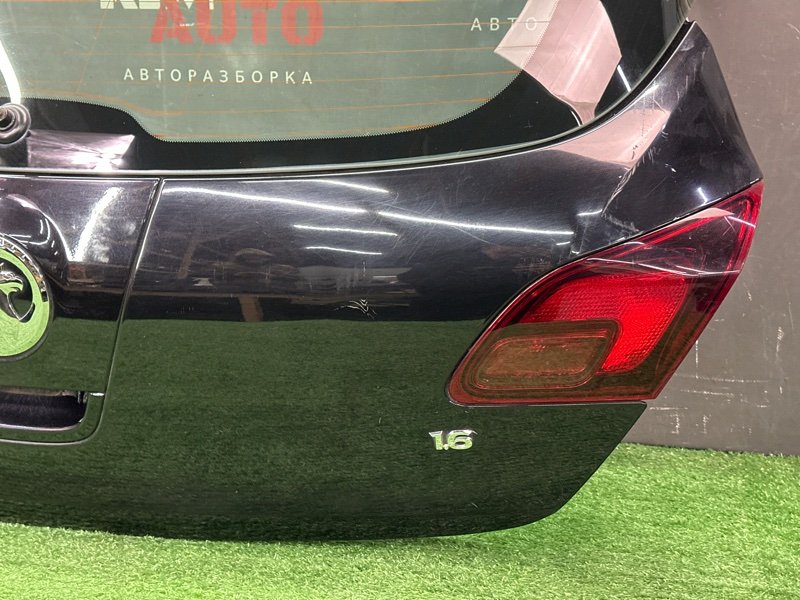 Крышка багажника Opel Astra J