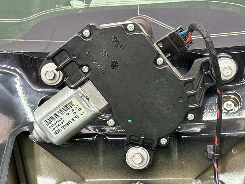 Крышка багажника Opel Astra J