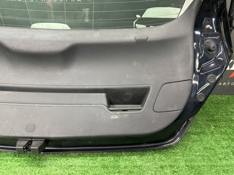 Крышка багажника Opel Astra J