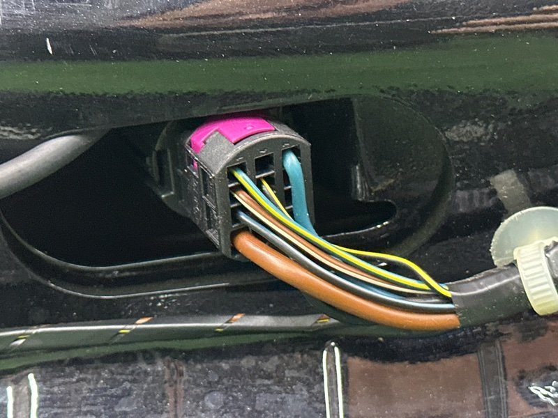 Крышка багажника Opel Astra H