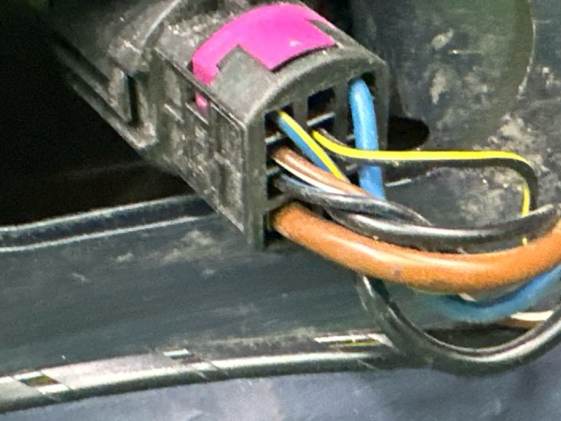 Крышка багажника Opel Astra H