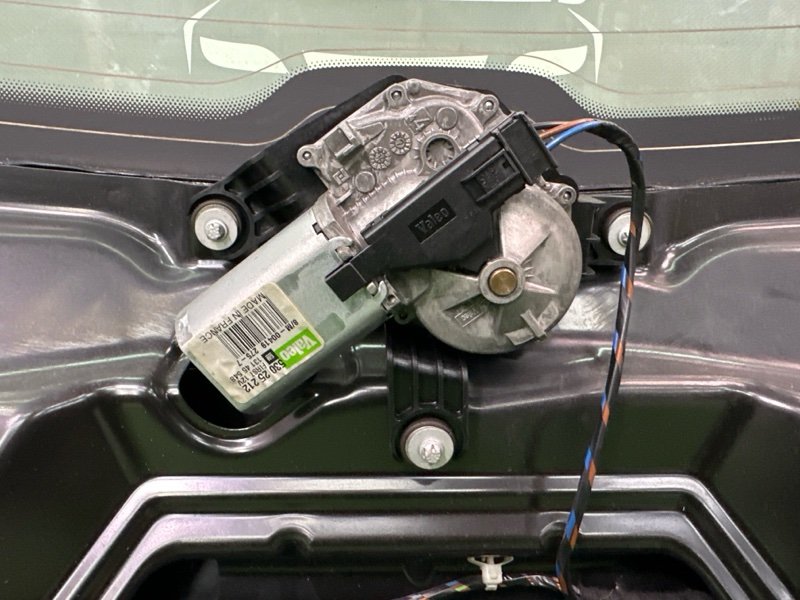 Крышка багажника Opel Zafira B