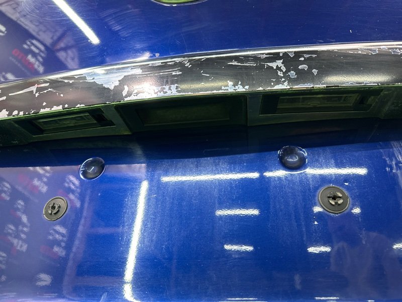 Крышка багажника Opel Zafira B