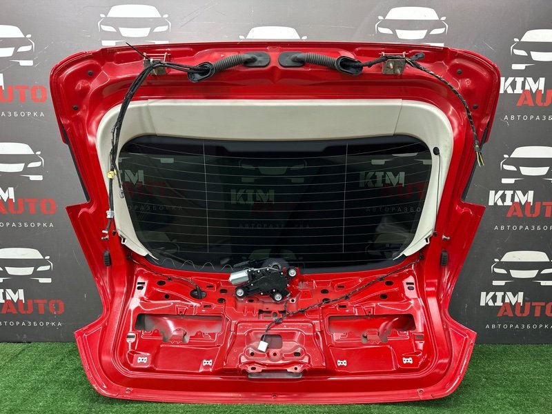 Крышка багажника Ford Focus 3 HB