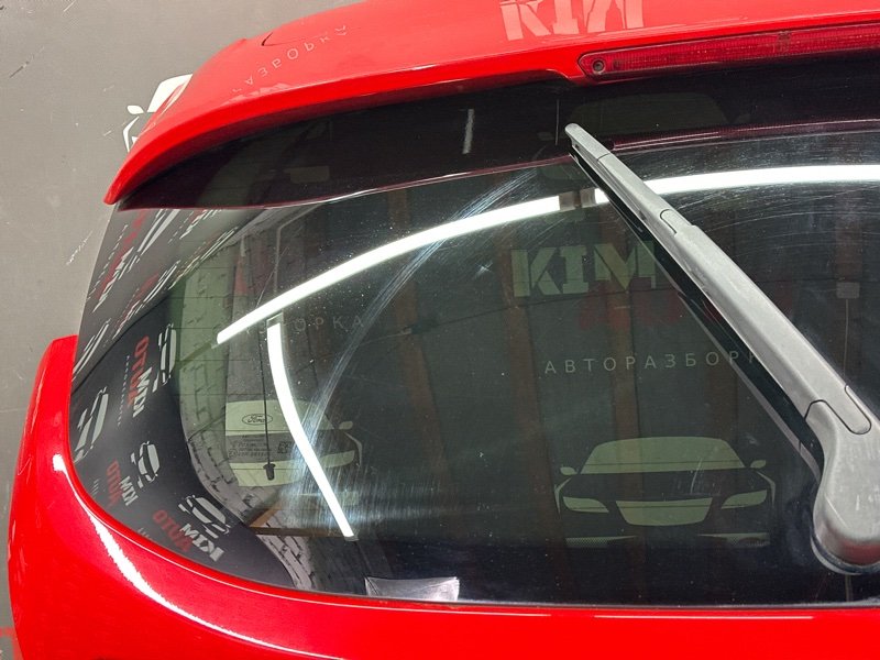 Крышка багажника Ford Focus 3 HB