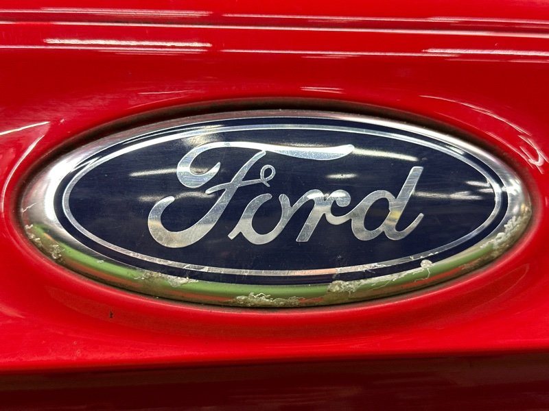 Крышка багажника Ford Focus 3 HB