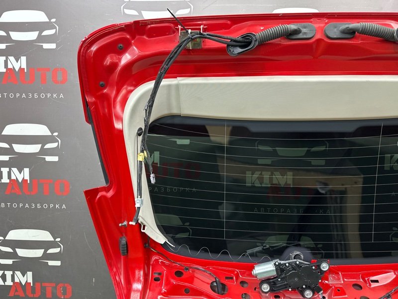 Крышка багажника Ford Focus 3 HB