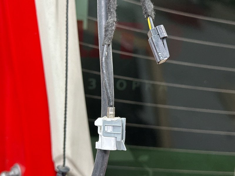 Крышка багажника Ford Focus 3 HB