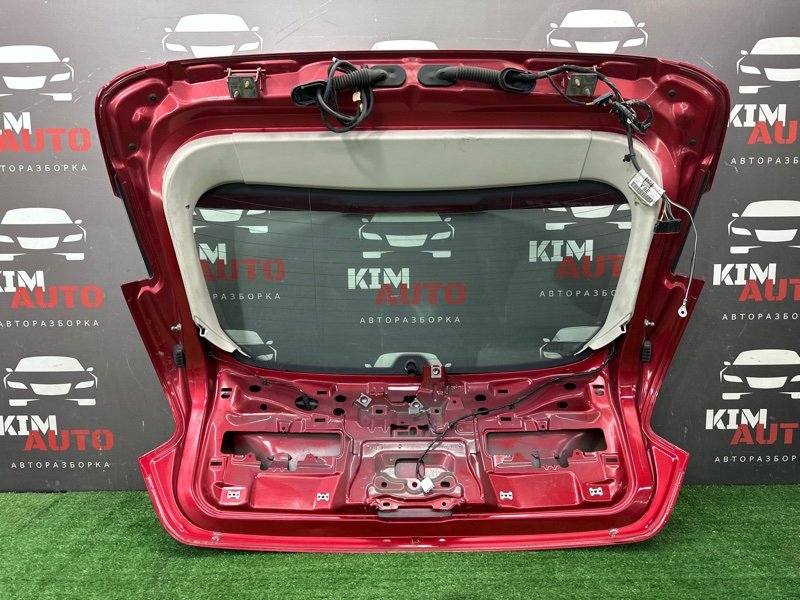 Крышка багажника Ford Focus 3 HB