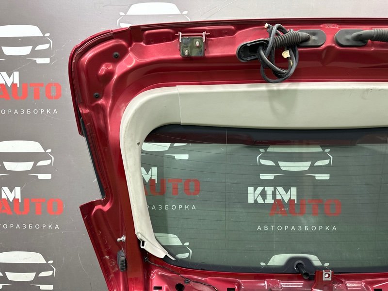 Крышка багажника Ford Focus 3 HB