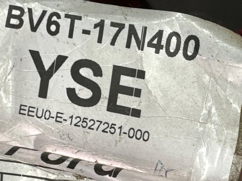 Крышка багажника Ford Focus 3 HB