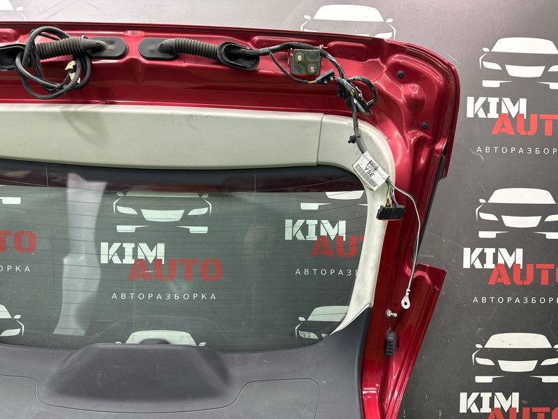 Крышка багажника Ford Focus 3 HB