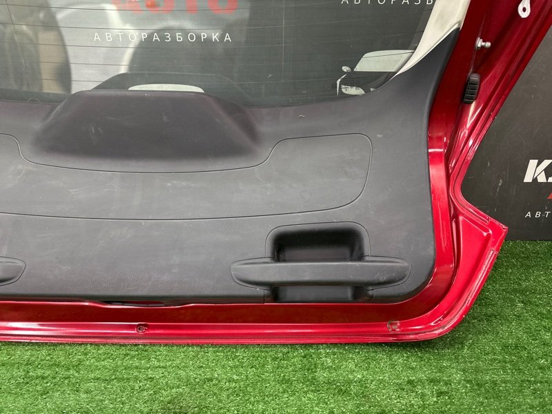 Крышка багажника Ford Focus 3 HB