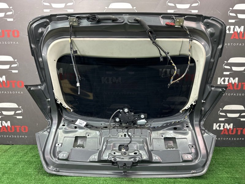 Крышка багажника Ford Focus 3