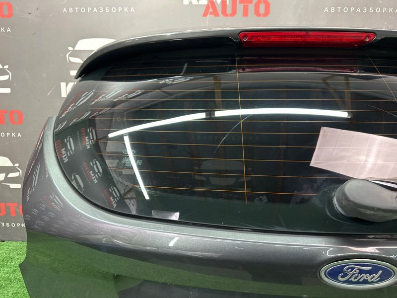 Крышка багажника Ford Focus 3