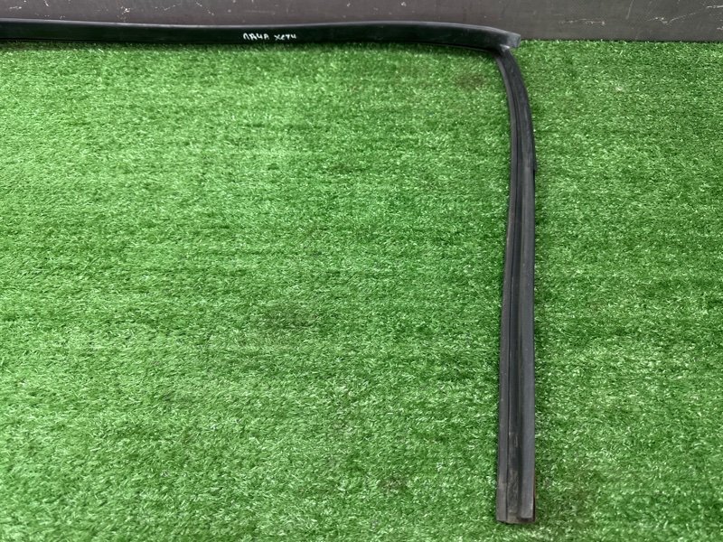 Уплотнитель стекла направляющий Chevrolet Lacetti