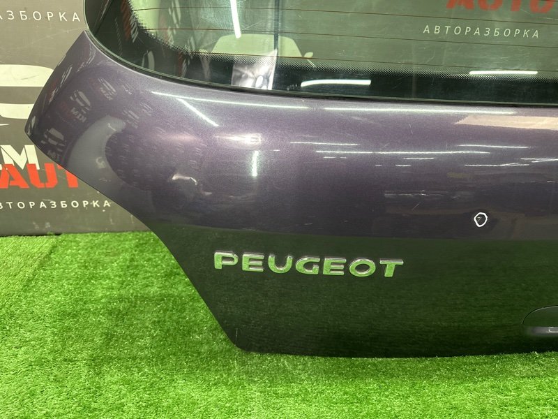 Крышка багажника Peugeot 307