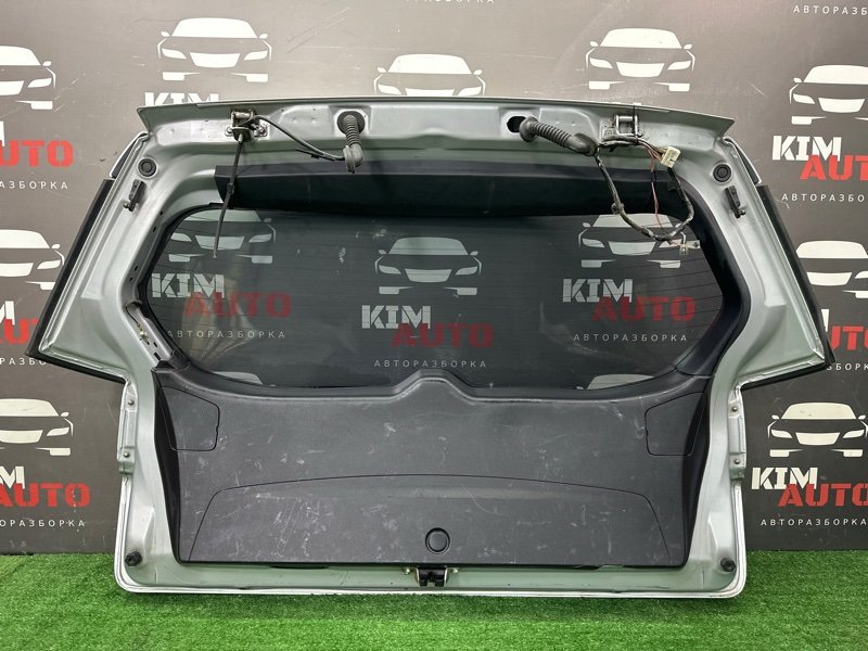 Крышка багажника Mitsubishi Outlander