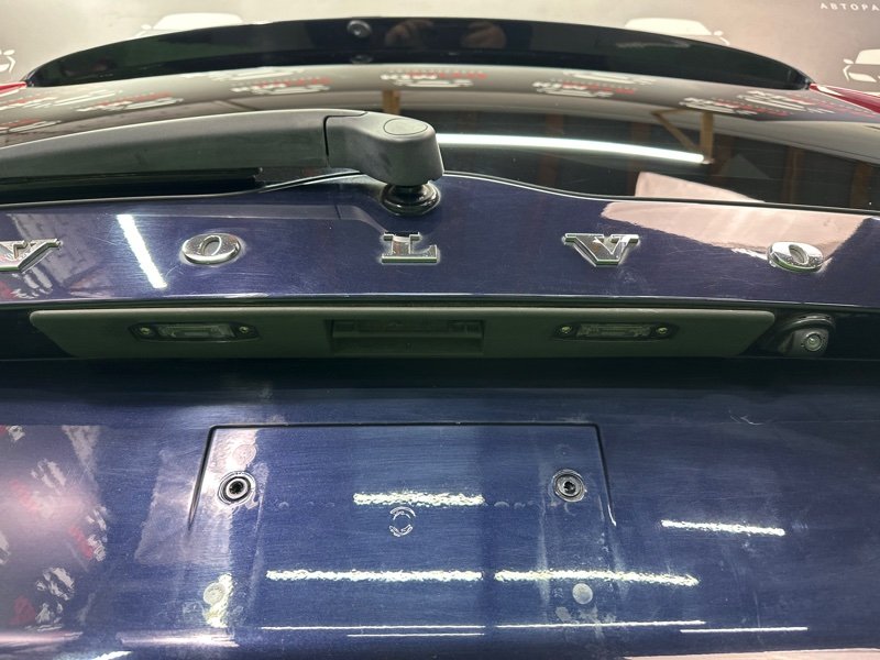 Крышка багажника Volvo V70