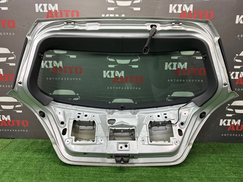 Крышка багажника Opel Astra H