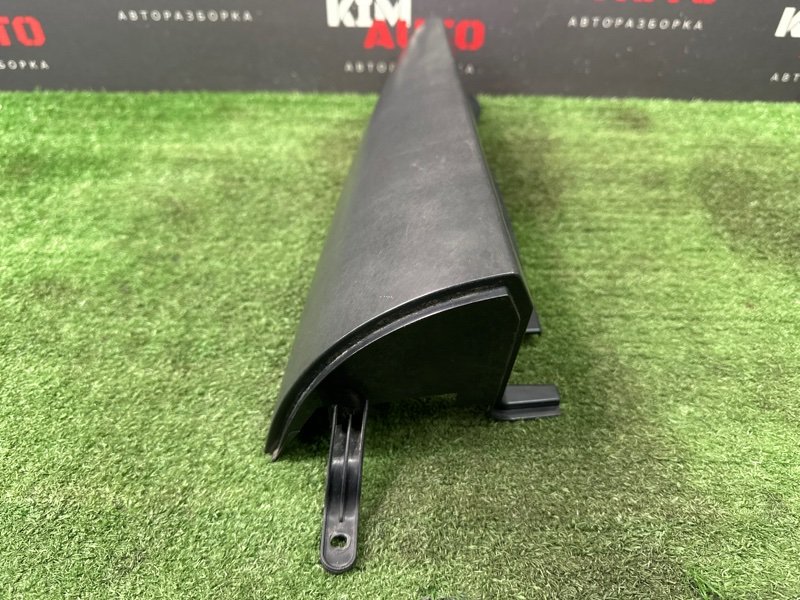 Накладка фонаря Lada Largus