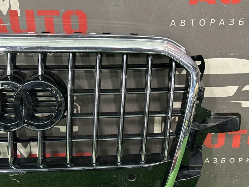 Решетка радиатора Audi Q5