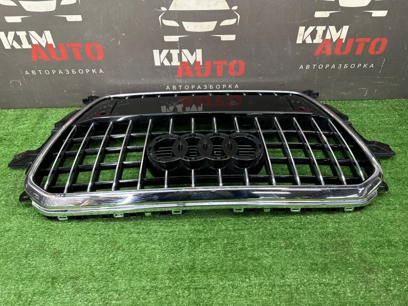 Решетка радиатора Audi Q5