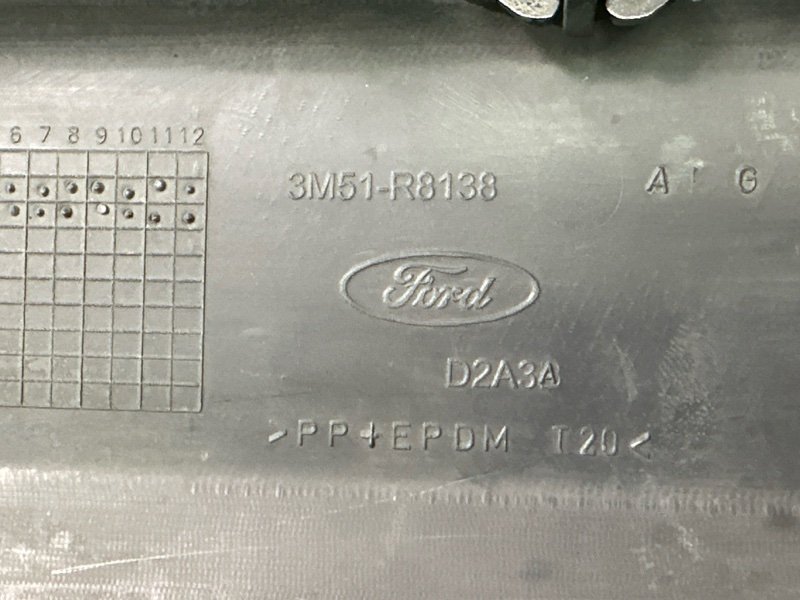 Решетка радиатора Ford C-Max