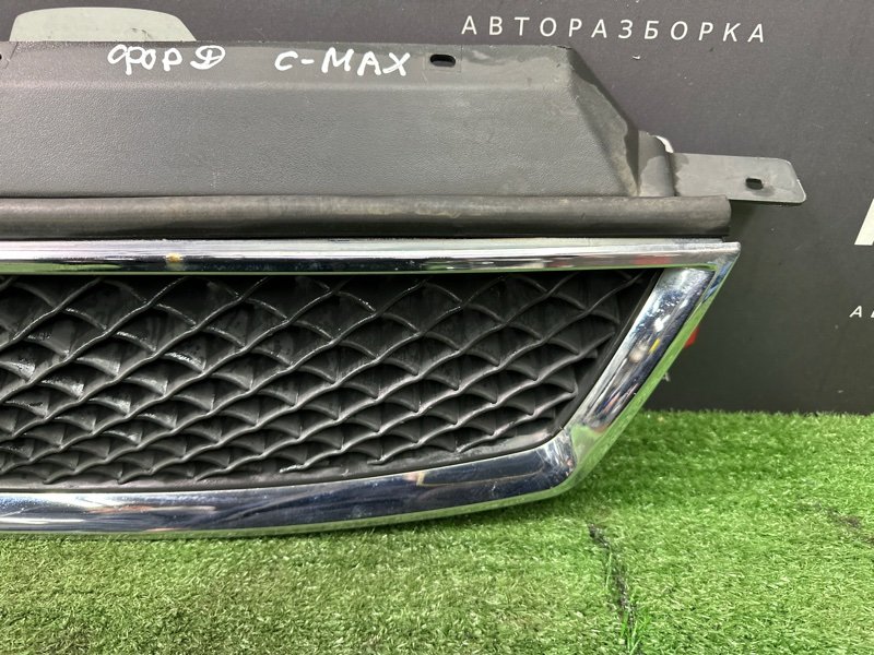 Решетка радиатора Ford C-Max