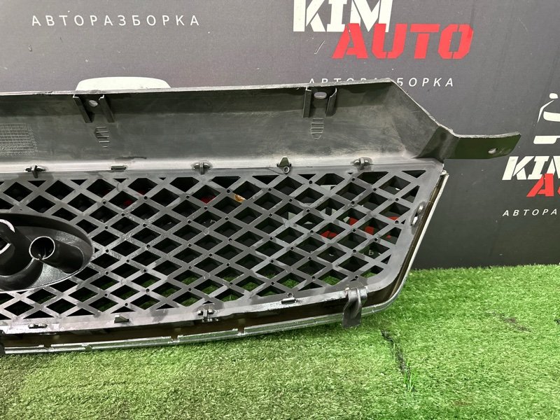 Решетка радиатора Ford C-Max