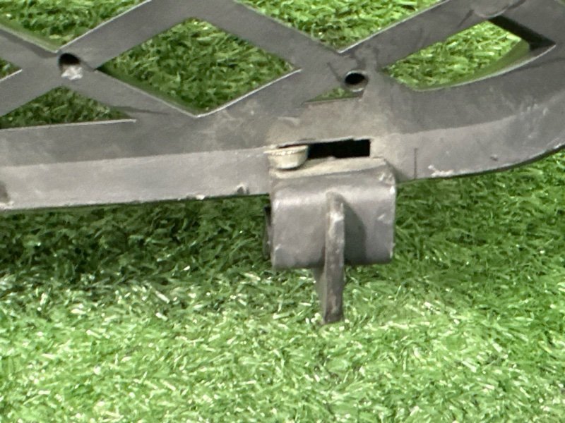 Решетка радиатора Ford C-Max