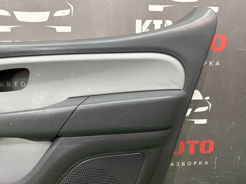 Обшивка двери Fiat Doblo