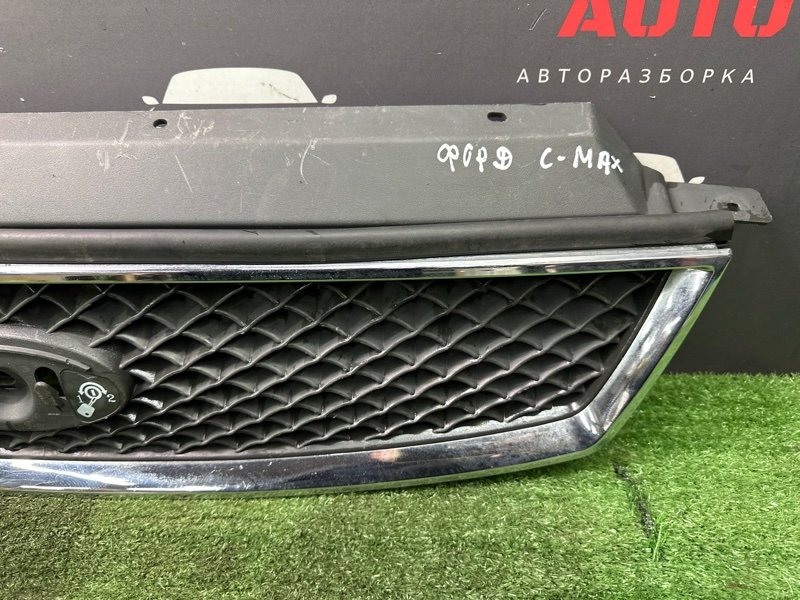 Решетка радиатора Ford C-Max