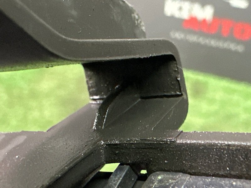 Решетка радиатора Ford C-Max