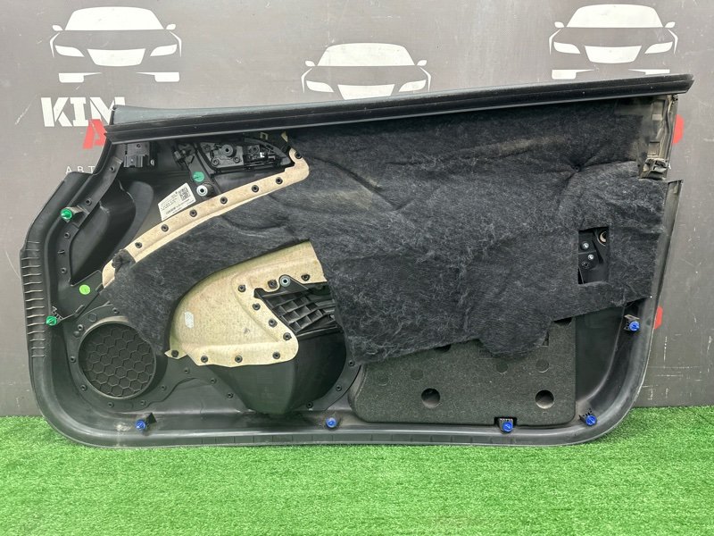 Обшивка двери Opel Astra J