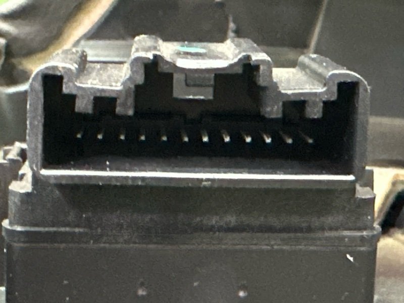 Обшивка двери Opel Astra J