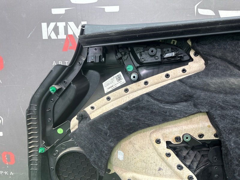 Обшивка двери Opel Astra J